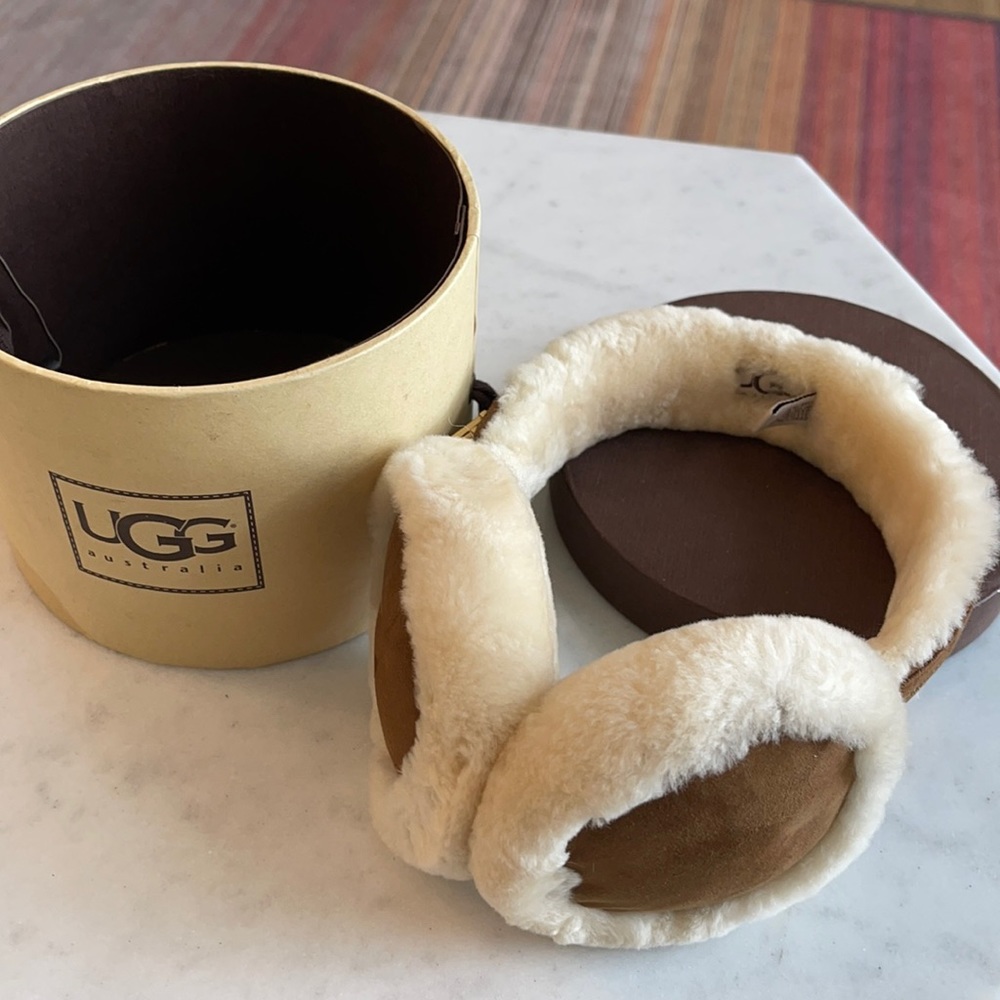 UGG Earmuffs, Chestnut color